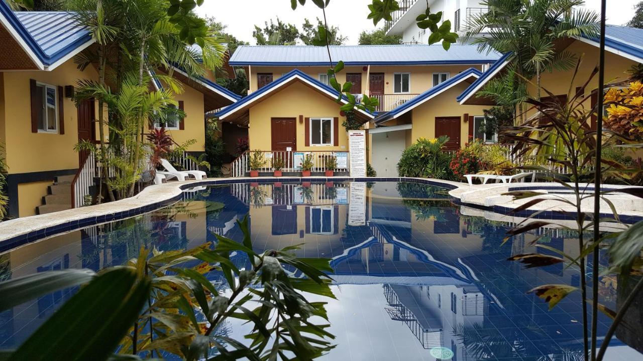 Blue Lagoon Inn & Suites Puerto Princesa Esterno foto