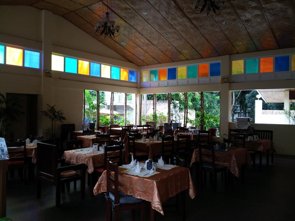 Blue Lagoon Inn & Suites Puerto Princesa Esterno foto