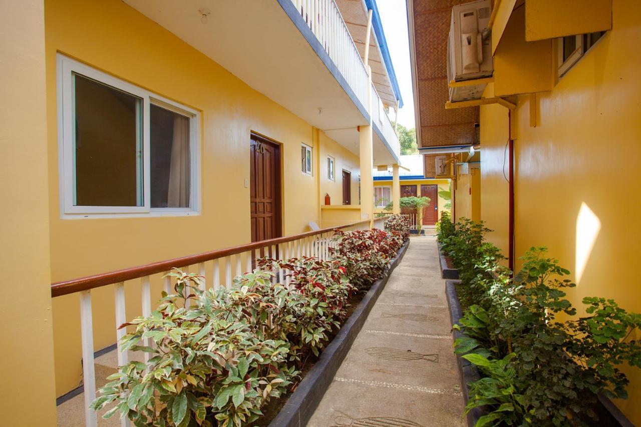 Blue Lagoon Inn & Suites Puerto Princesa Esterno foto